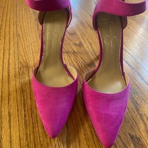 Jessica Simpson stilettos